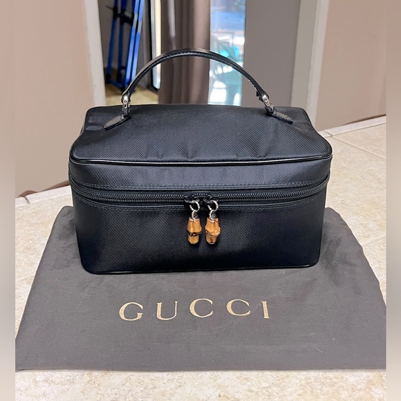 Low Start✨Like New Gucci Black canvas/pantent leather cosmetic toiletry bag - Picture 1 of 8